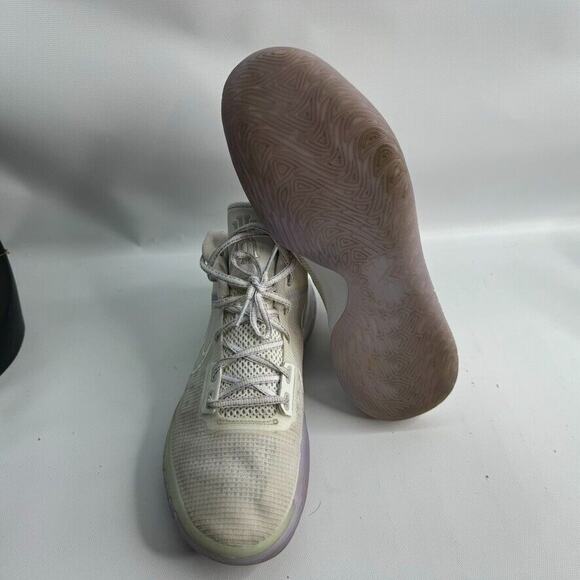 Kyrie Flytrap IV Men's Size 9 Summit White/White-Photon Dust (CT1972 101) - Picture 8 of 9